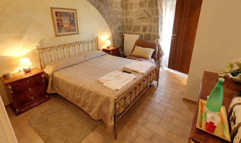 ויטרבו Medieval House מראה חיצוני תמונה